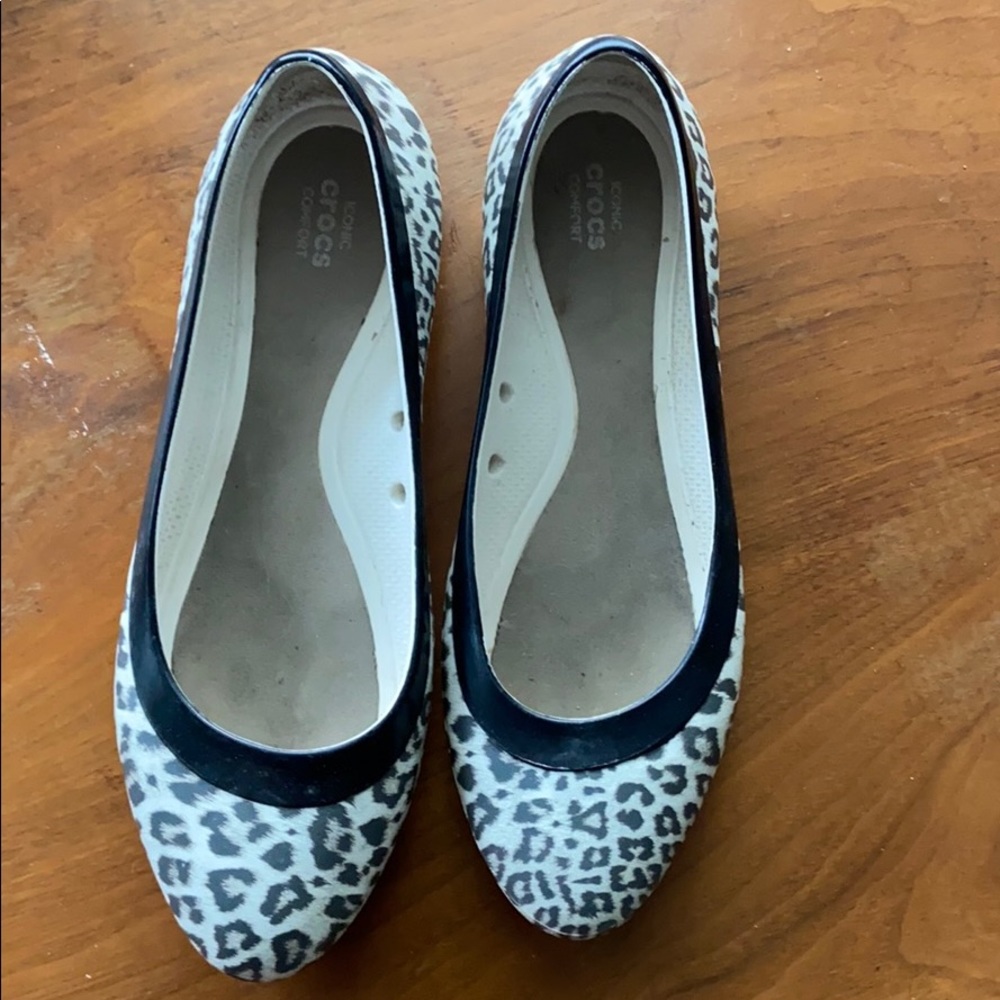 Leopard flats